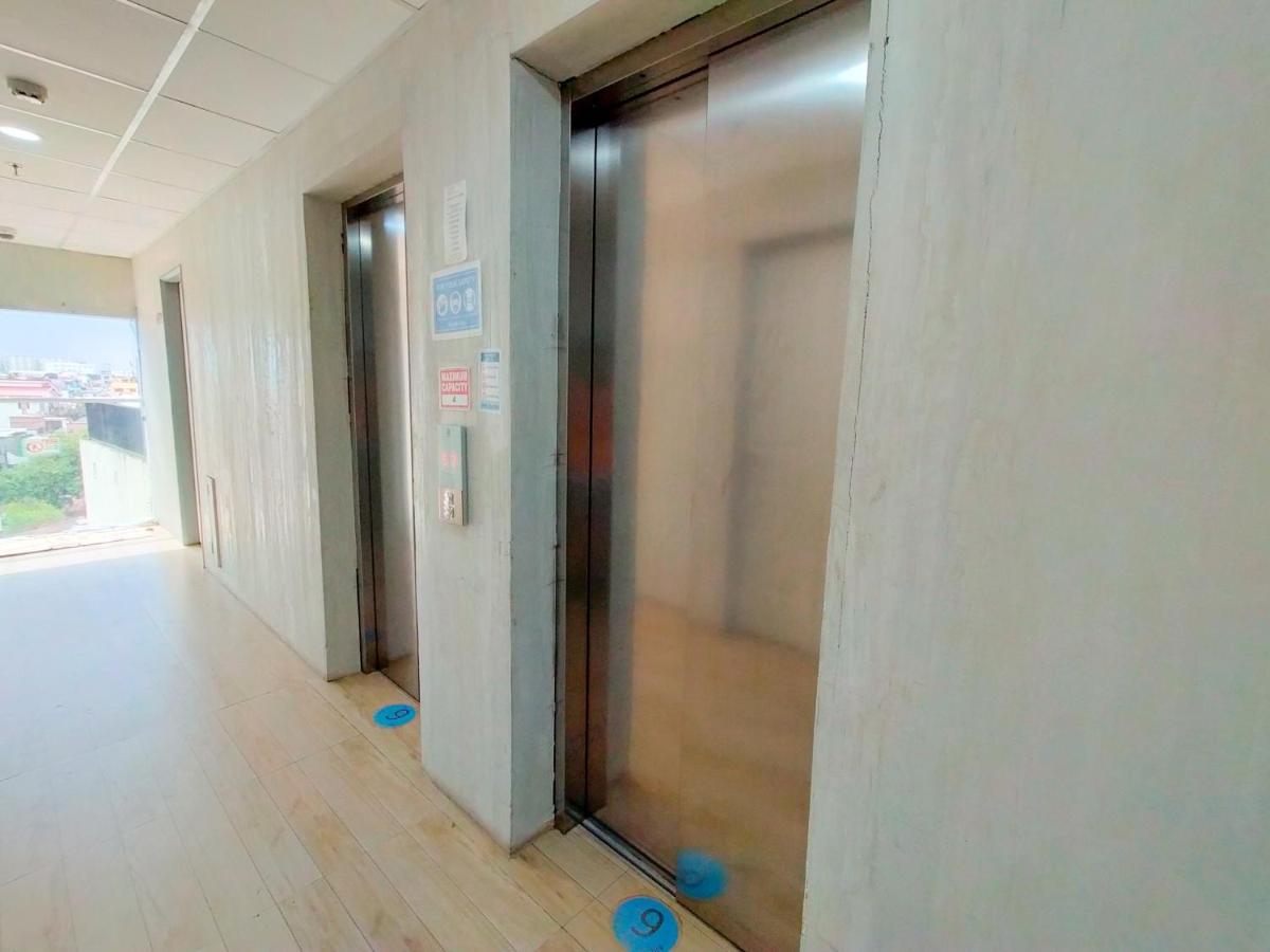 Pasay Centrale Hotel Bagian luar foto