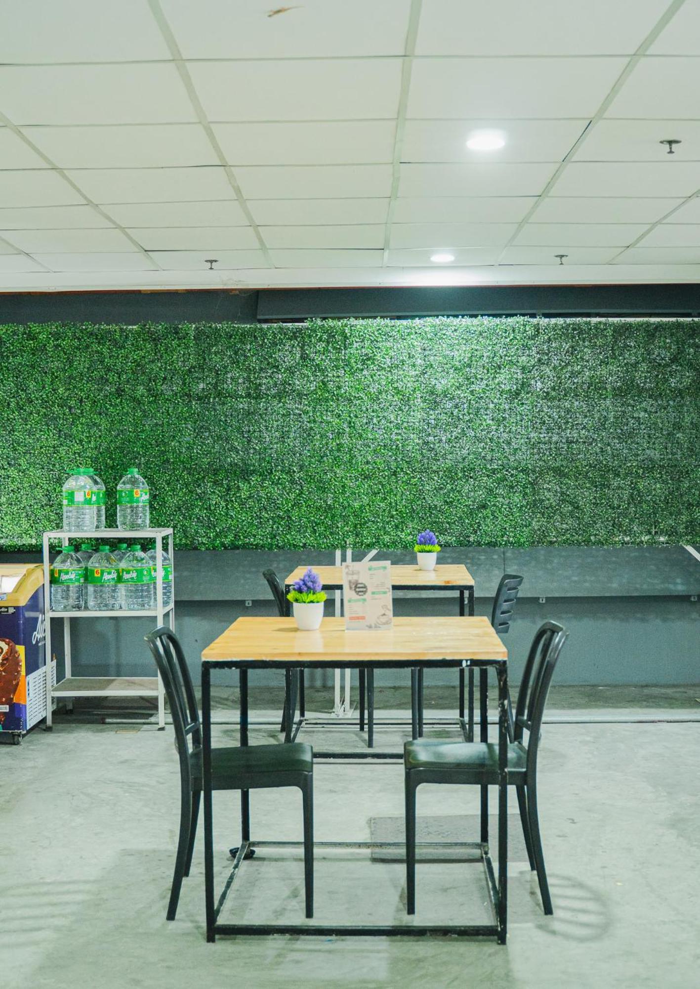 Pasay Centrale Hotel Bagian luar foto